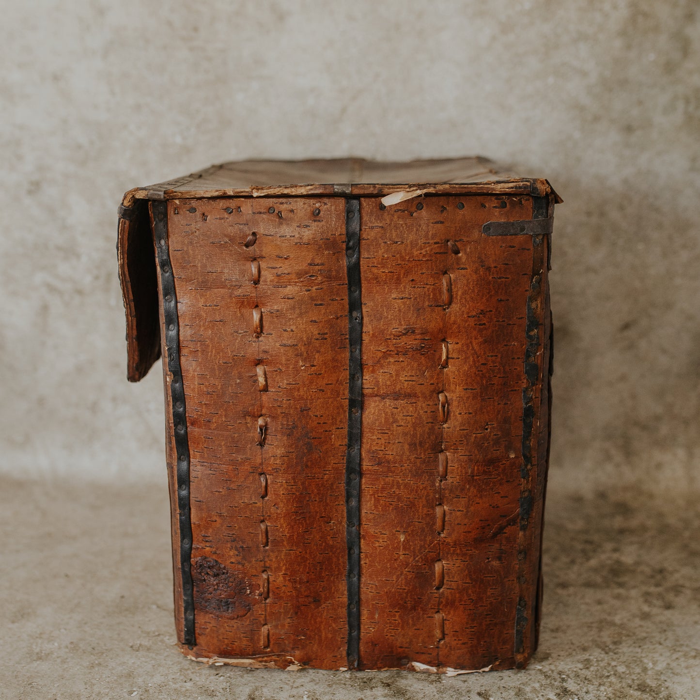 Swedish Bärkont Fist Trunk