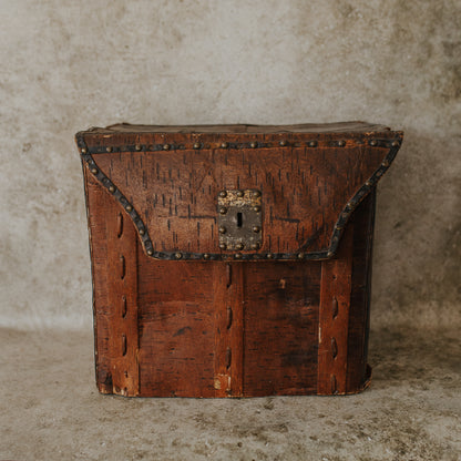 Swedish Bärkont Fist Trunk