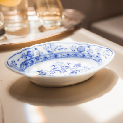Meissen Blue Onion Soap Dish