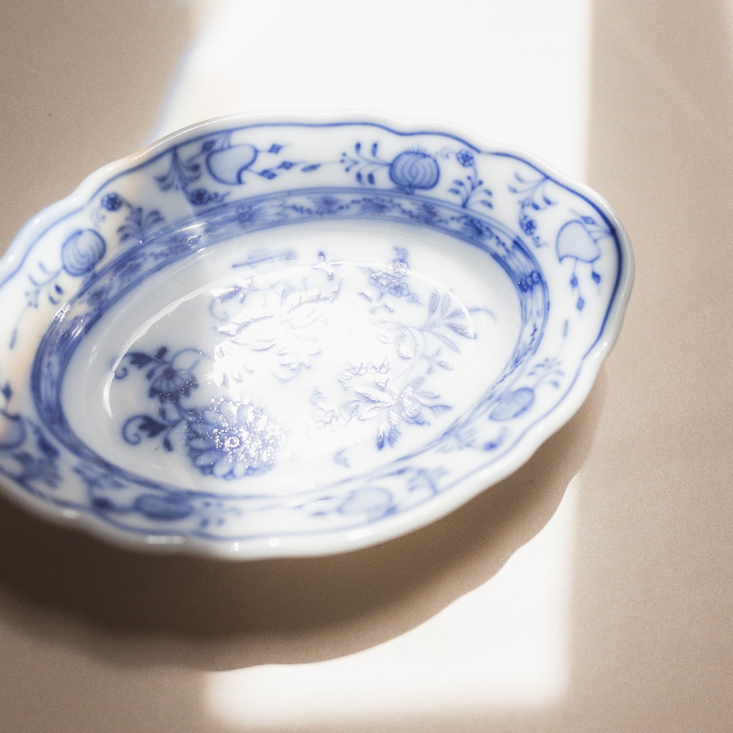 Meissen Blue Onion Soap Dish